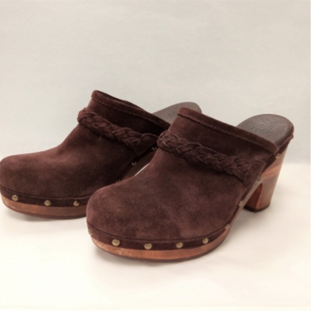 Ugg leather heeled clog